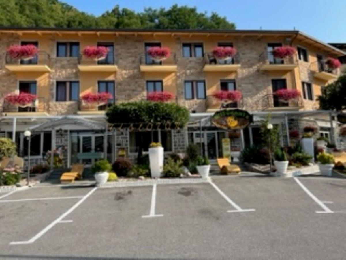 Hotel Iscla Edolo Exteriör bild